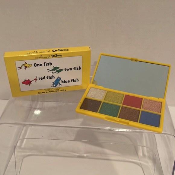 Dr Seuss Shadow Palette Heart Revolution One Fish Two Fish NIB - Picture 4 of 5